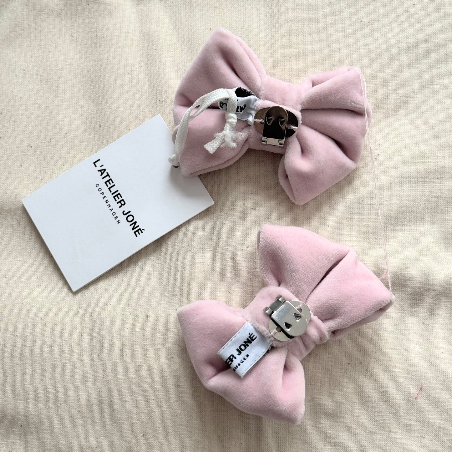 Shoe bows