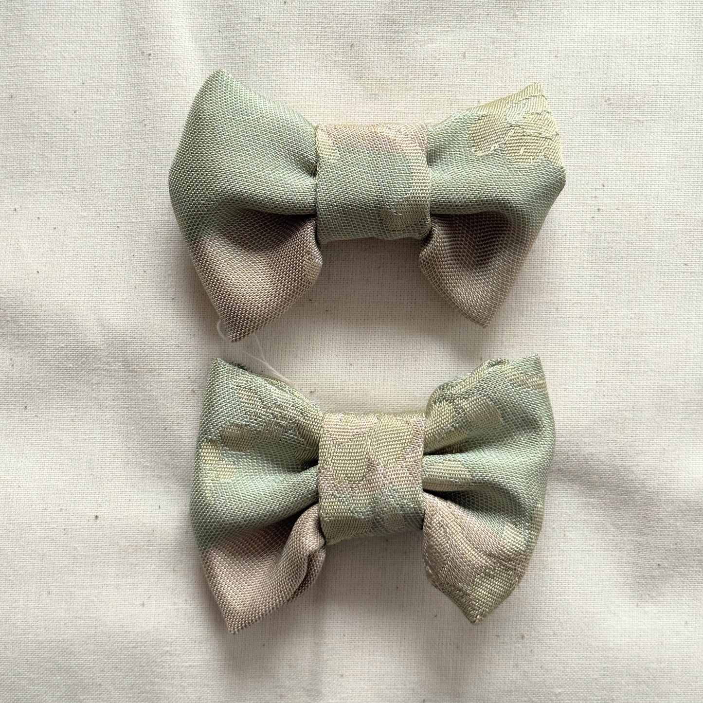 Shoe bows