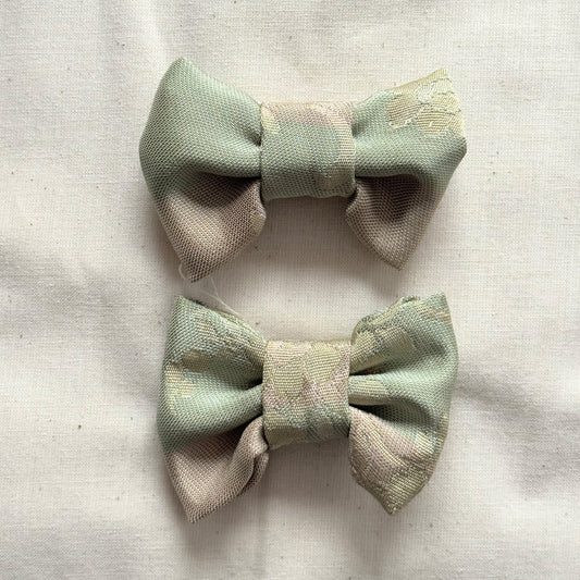 Shoe bows