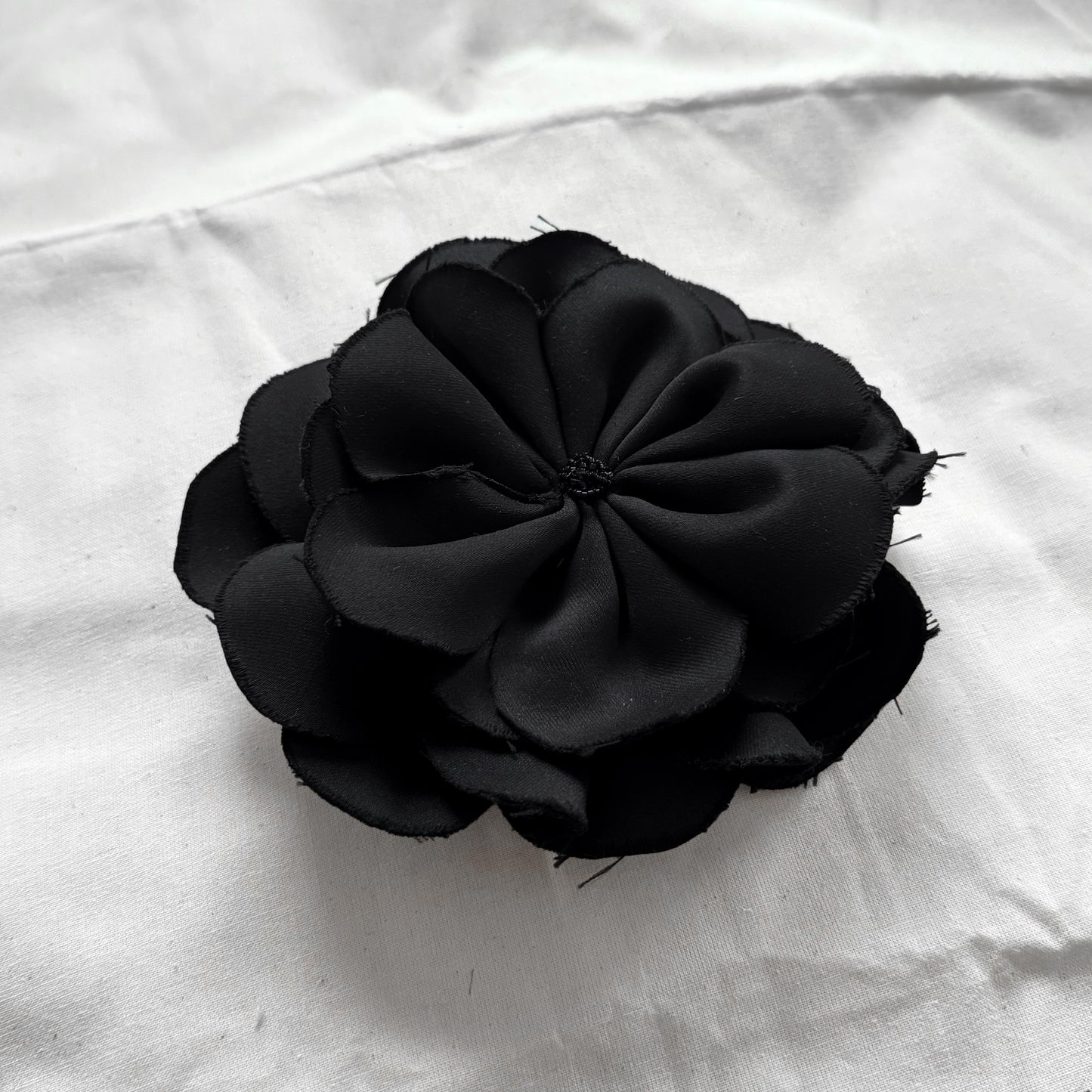 Medium Flower – 17 cm - Black