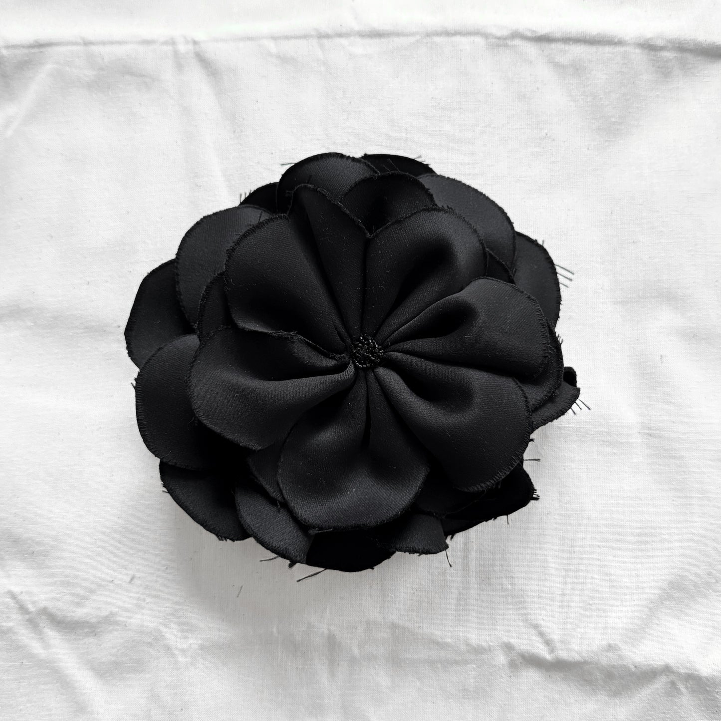 Medium Flower – 17 cm - Black